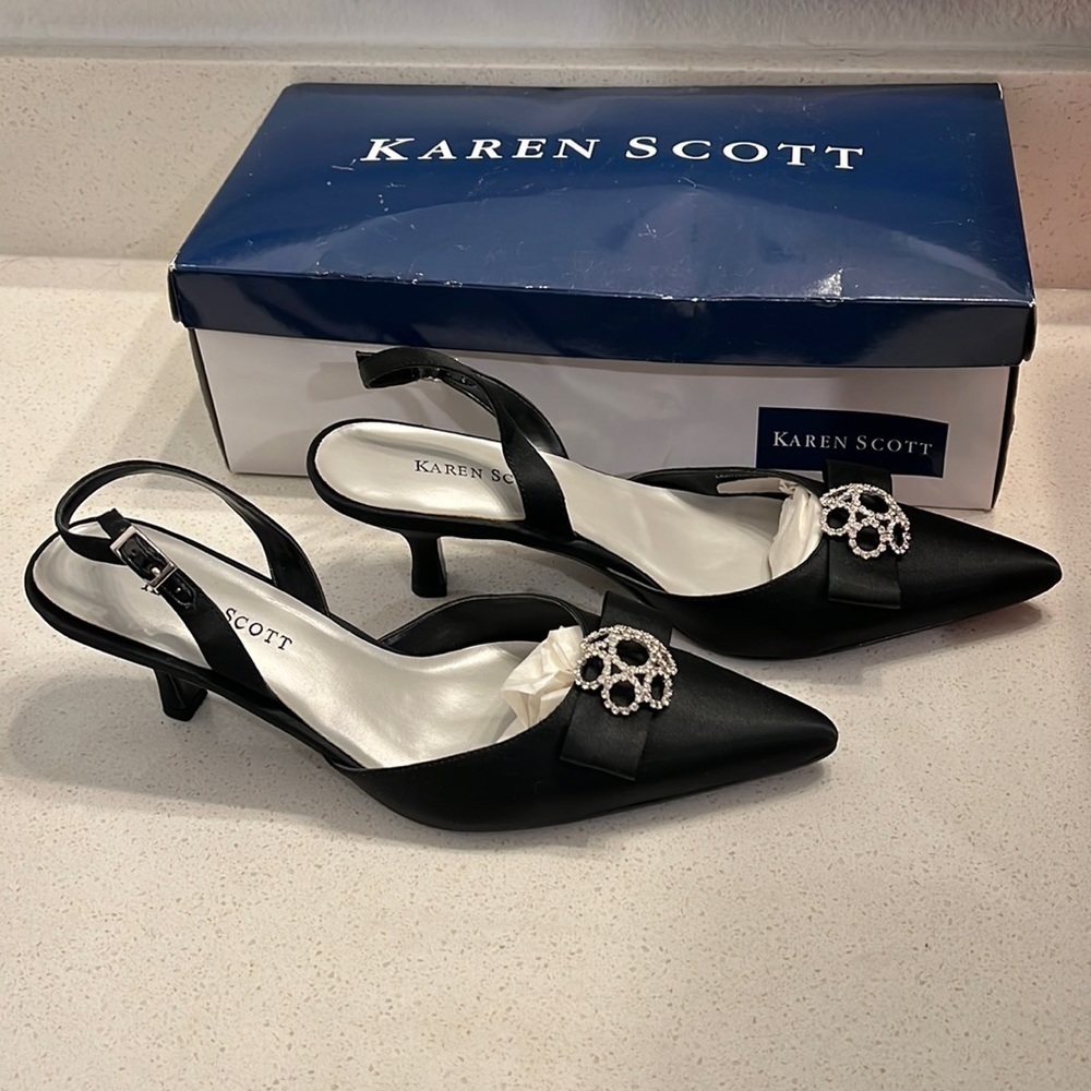 Karen Scott Shoes